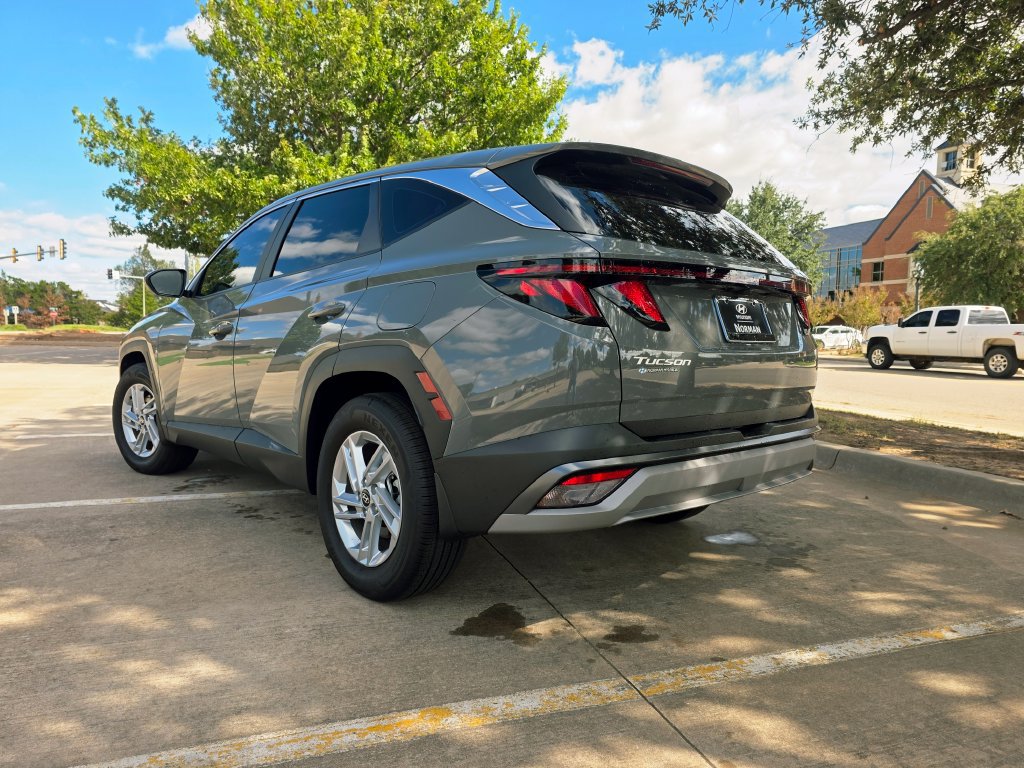 New 2026 Hyundai Tucson SE FWD image 12