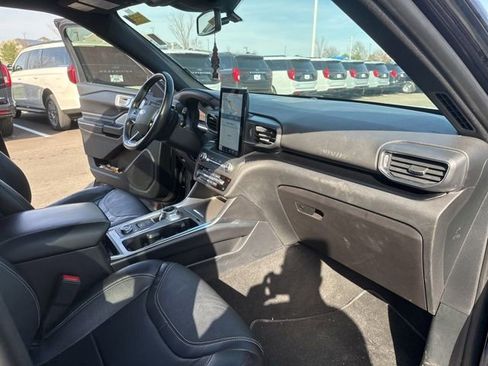 Used 2020 Ford Explorer ST w/ Premium Technology Package image 33