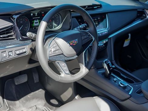 New 2026 Cadillac XT5 Premium Luxury w/ LPO, ONYX Package FWD image 9