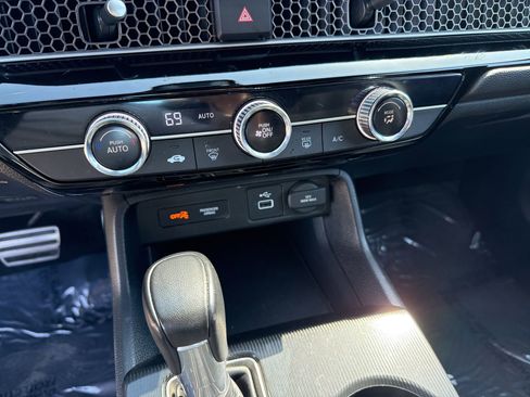 Used 2024 Honda Civic Sport image 19