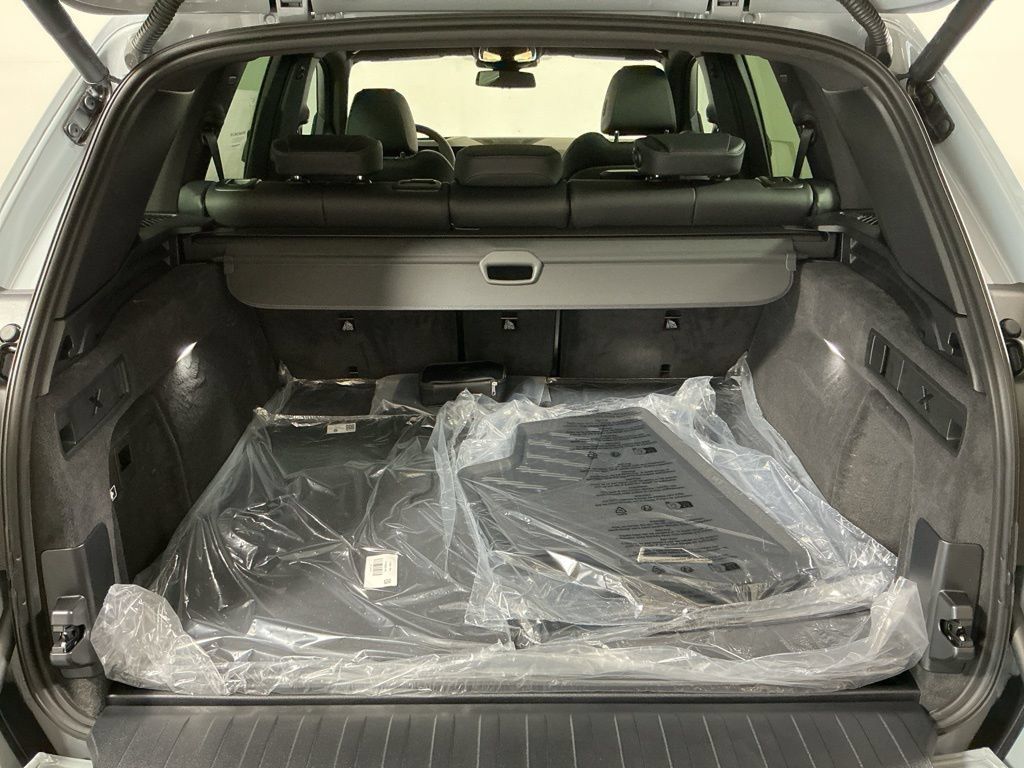 Used 2026 BMW X5 sDrive40i w/ M Sport Package RWD image 31