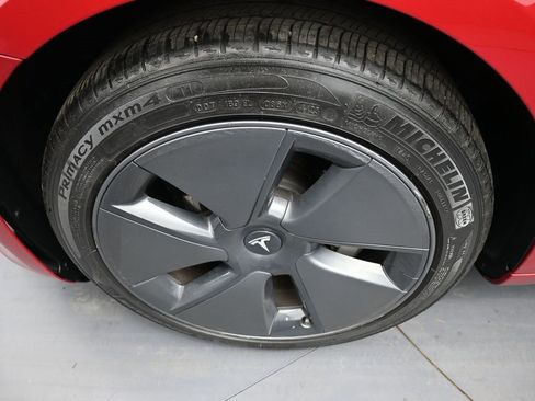 Used 2021 Tesla Model 3 Standard Range Plus image 14