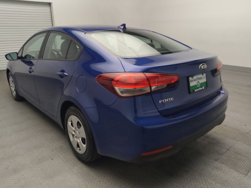 Used 2017 Kia Forte LX FWD image 5