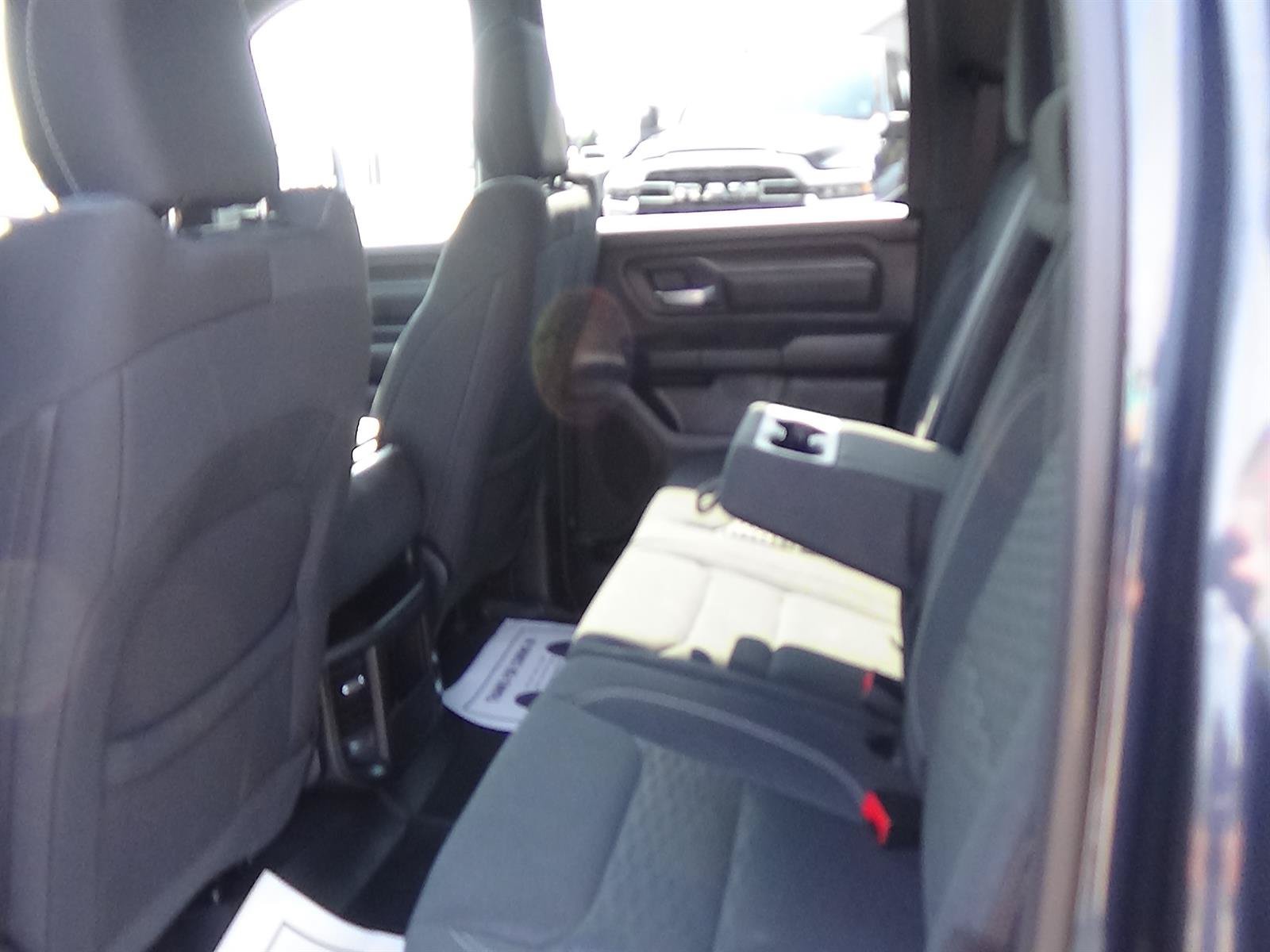 Used 2025 RAM 1500 Warlock AWD/4WD image 12