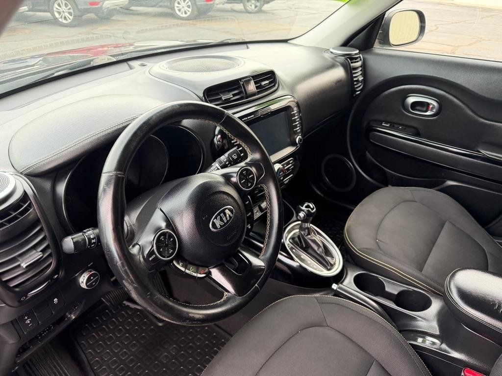 Used 2016 Kia Soul + w/ Audio Package FWD image 24