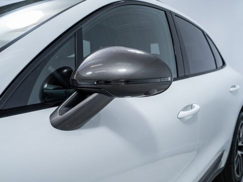 New 2026 Porsche Macan Turbo image 13