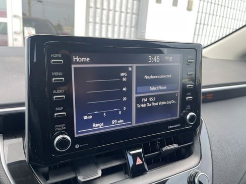 Used 2021 Toyota Corolla LE FWD image 37