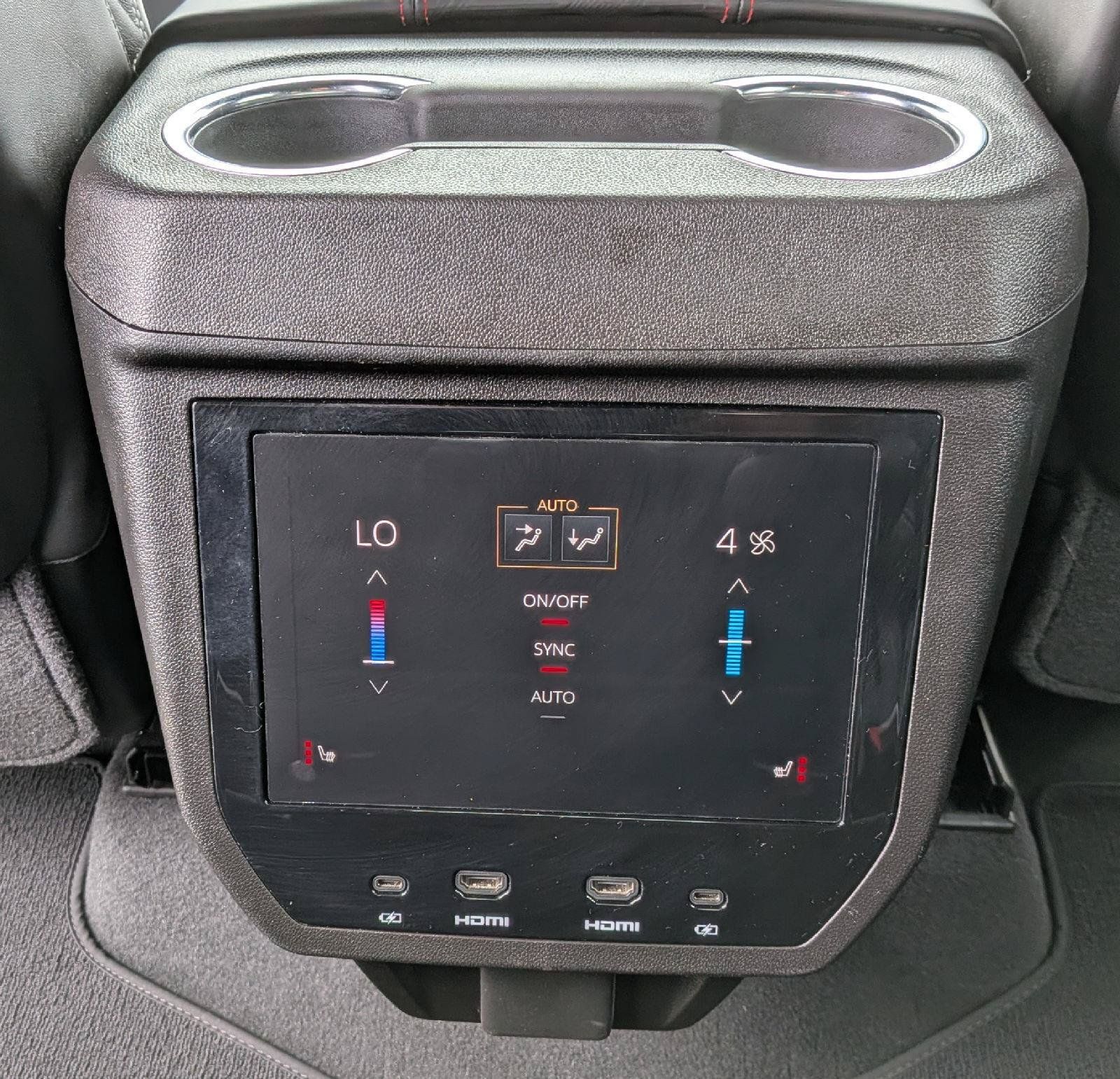 Certified 2026 GMC Yukon AT4 Ultimate AWD/4WD image 23