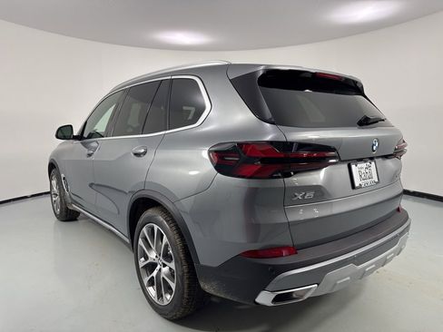 New 2026 BMW X5 xDrive40i image 5