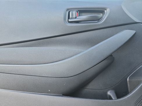 Used 2024 Toyota Corolla LE image 28