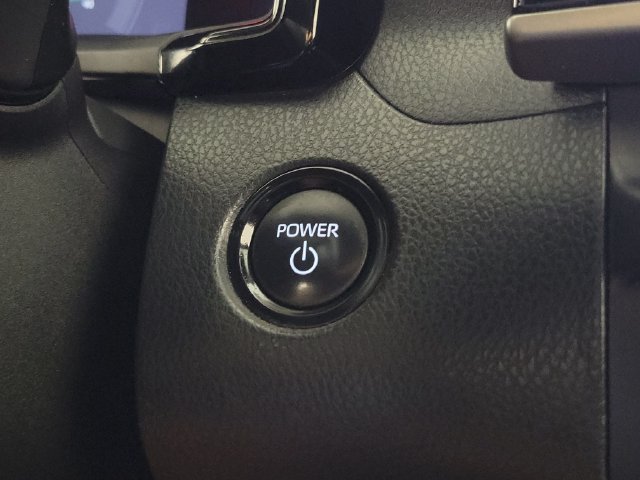 Used 2025 Toyota Camry SE w/ Convenience Package FWD image 29