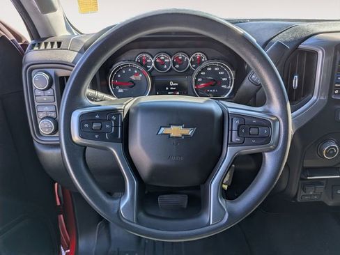 Used 2021 Chevrolet Silverado 2500 Custom w/ Custom Value Package image 17