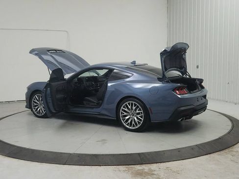 Used 2026 Ford Mustang GT Premium RWD image 14