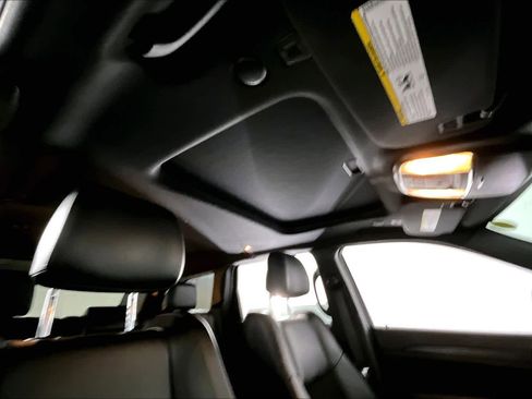 Used 2020 Jeep Grand Cherokee Altitude image 13