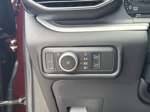 Used 2022 Ford Explorer XLT w/ Equipment Group 202A RWD image 28