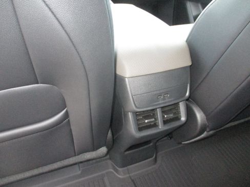 New 2026 Chevrolet Equinox LT w/ Convenience Package II image 12