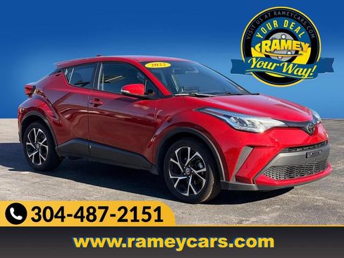 Used 2022 Toyota C-HR XLE image 1