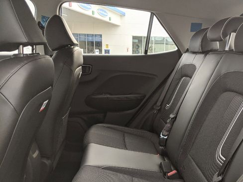 Certified 2025 Hyundai Venue Limited image 12