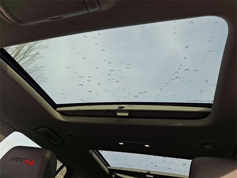 Used 2022 GMC Acadia AT4 w/ Technology Package image 14