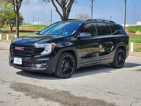 Certified 2023 GMC Terrain SLT w/ Tech Package image 2