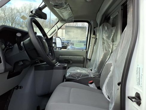 New 2026 Ford E-350 and Econoline 350 Super Duty w/ Power Equipment Group RWD image 42