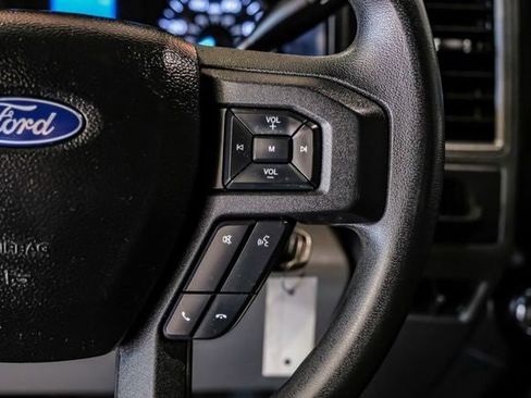 Used 2018 Ford F550 2WD Regular Cab Super Duty image 16