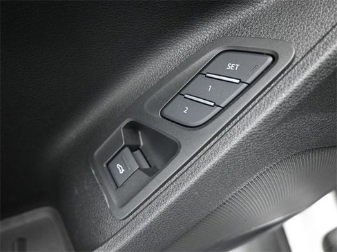 Used 2024 Audi Q3 2.0T Premium Plus image 21