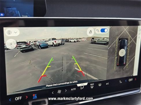 New 2026 Ford Expedition Platinum image 17