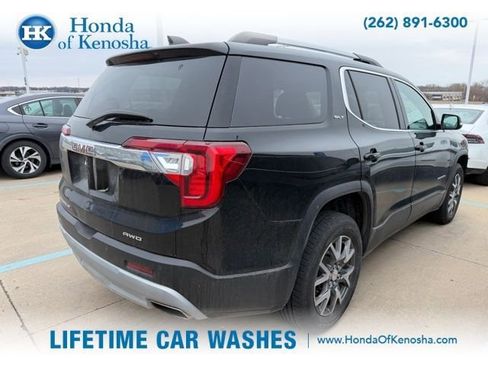 Used 2023 GMC Acadia SLT image 2