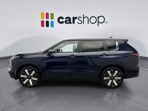 Used 2025 Mitsubishi Outlander SE AWD/4WD image 2