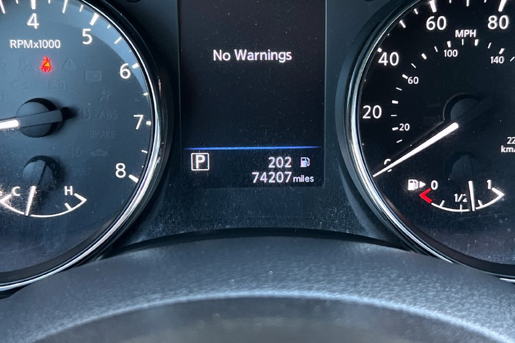 Used 2018 Nissan Rogue SV w/ Sun & Sound Touring Package FWD image 29