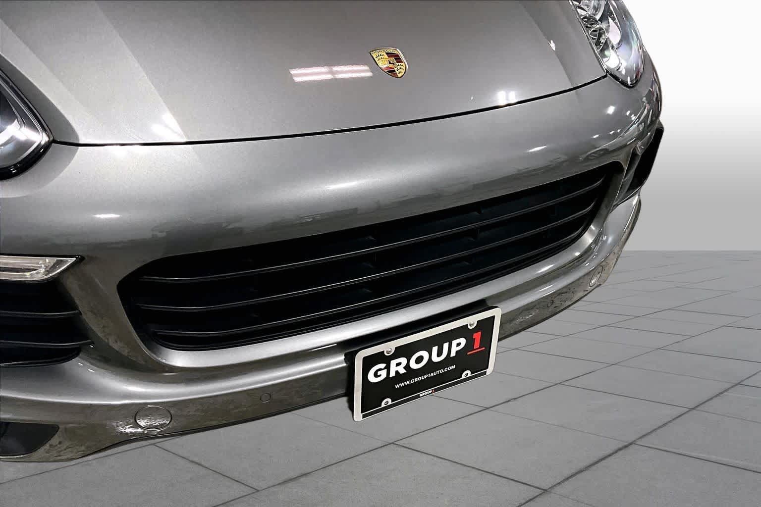 Used 2016 Porsche Cayenne AWD/4WD image 28