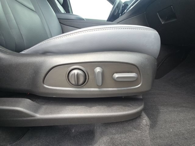 Used 2023 Buick Enclave Essence w/ LPO, Floor Liner Package FWD image 20