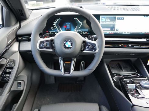 New 2026 BMW 530i w/ M Sport Package image 7