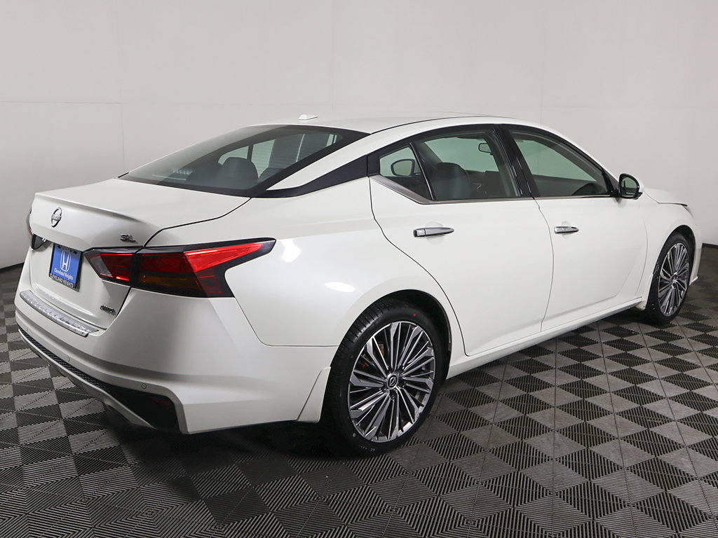 Used 2023 Nissan Altima 2.5 SL AWD/4WD image 11