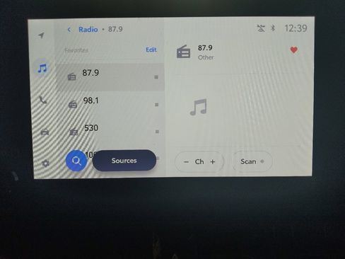 Used 2023 Toyota Corolla SE image 25