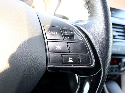 Used 2025 Mitsubishi Eclipse Cross SE image 23