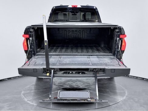 Used 2023 Ford F150 Lightning Platinum AWD/4WD image 28
