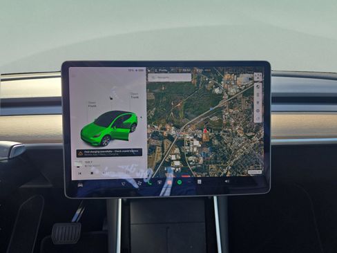 Used 2020 Tesla Model Y Long Range image 19