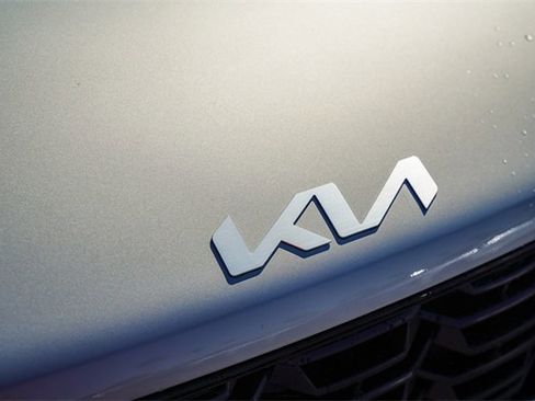 New 2026 Kia Sorento LX image 12