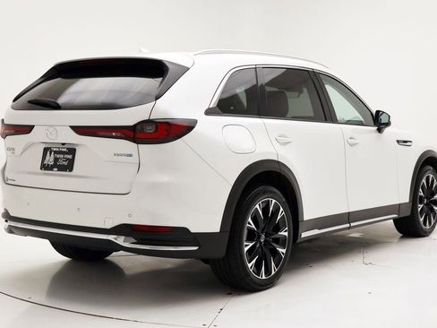 Used 2024 MAZDA CX-90 Plug-In Hybrid w/ Premium Pkg image 9