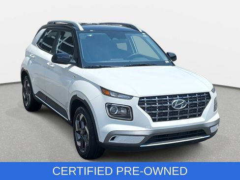 Certified 2026 Hyundai Venue SEL FWD image 3