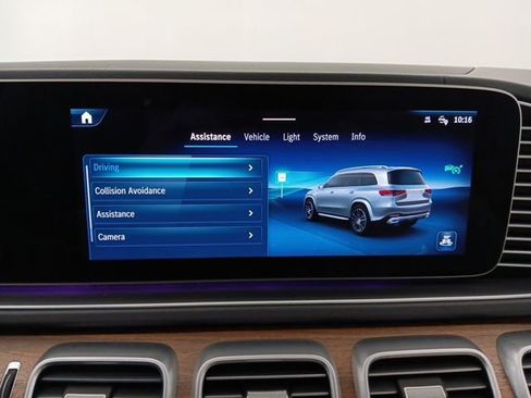 Used 2025 Mercedes-Benz GLS 450 4MATIC image 25