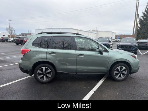 Used 2018 Subaru Forester 2.5i Premium w/ All-Weather Package image 7