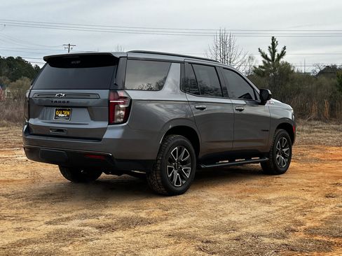 Used 2022 Chevrolet Tahoe Z71 image 11