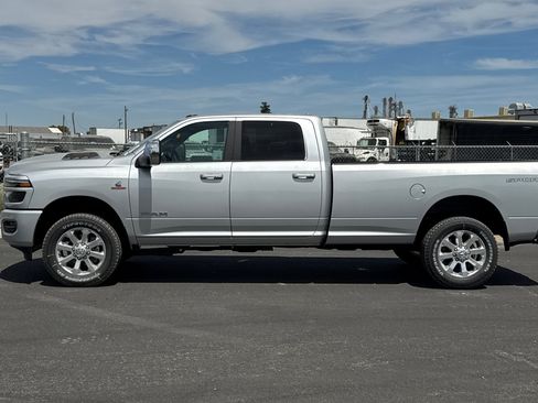 New 2026 RAM 3500 Laramie w/ Sport Appearance Package AWD/4WD image 6