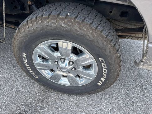 Used 2012 Ford F150 XLT w/ XLT Chrome Pkg RWD image 4