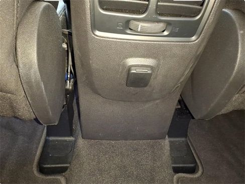 Used 2017 Ford Escape SE image 18