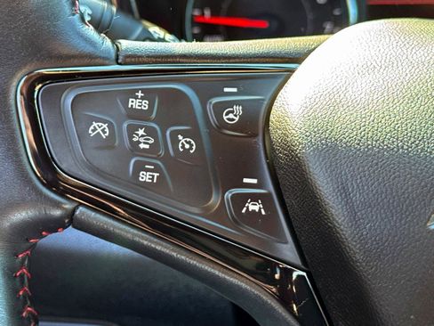 Certified 2022 Chevrolet Equinox RS w/ Infotainment Package image 23