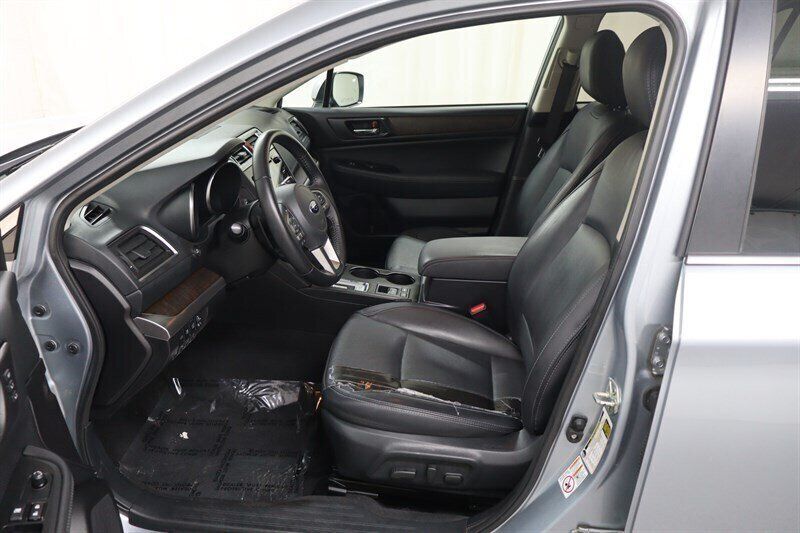 Used 2017 Subaru Outback 3.6R Limited AWD/4WD image 20